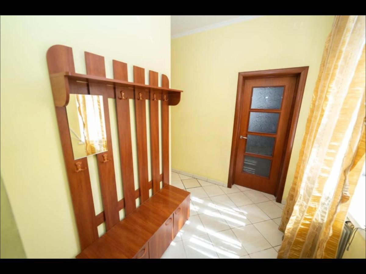 Kievapart Apartamento Exterior foto