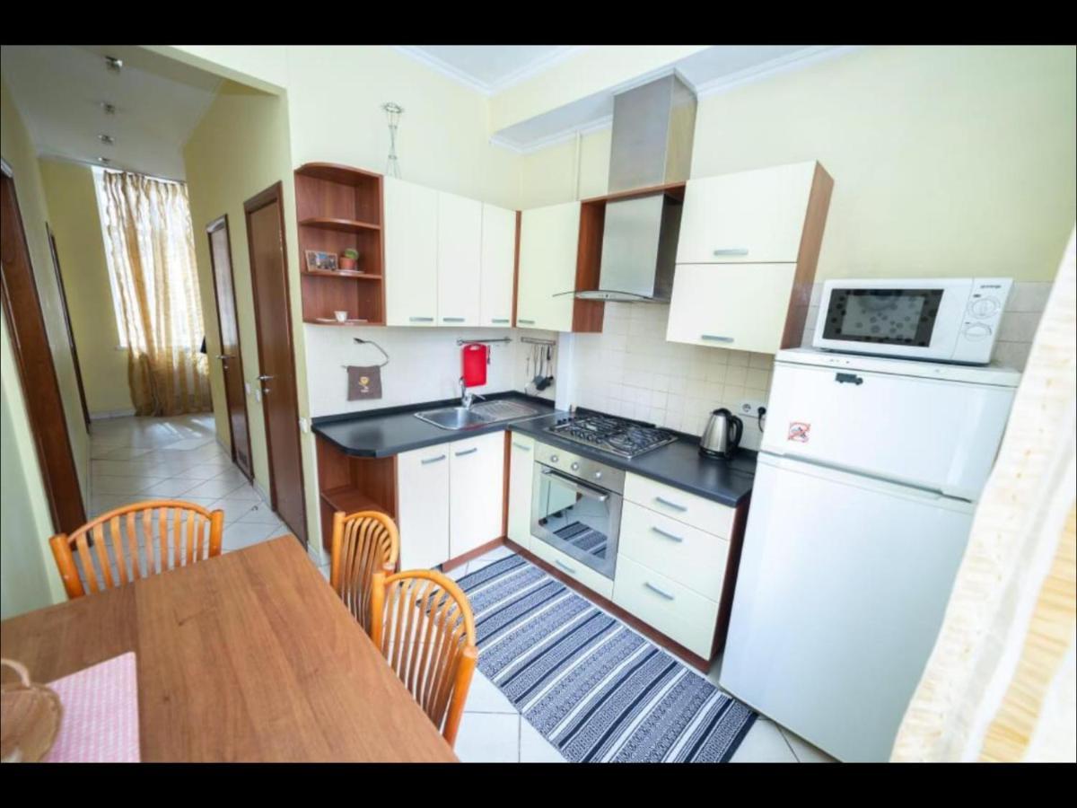 Kievapart Apartamento Exterior foto